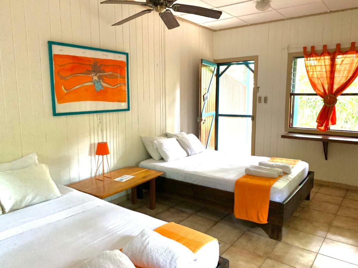 Lapalapa Beachfront Hotel Puerto Viejo de Talamanca Dış mekan fotoğraf