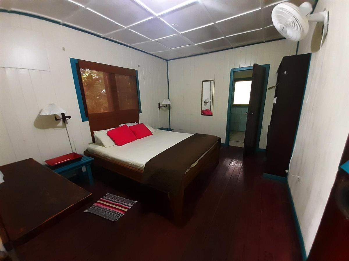 Lapalapa Beachfront Hotel Puerto Viejo de Talamanca Dış mekan fotoğraf