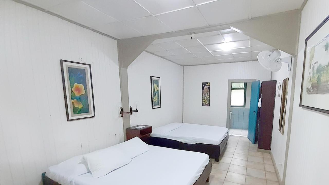 Lapalapa Beachfront Hotel Puerto Viejo de Talamanca Dış mekan fotoğraf